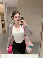 小莹子是汤圆妈 线下约炮榜一大哥！淫水都拉丝了！2