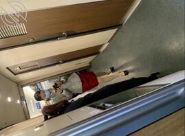 厕拍美女乘务员2