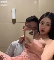 抖音百万粉丝富二代 网红深圳湾小乐 和 DJ jumi小鲸鱼 被爆出口交性爱视频流出2