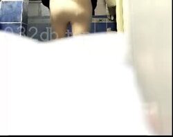 丈母娘的私处出水的声音都能让我高潮