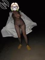 刚刚拍摄户外露出野战，视频截图，评论多上视频，天亮继续出去外拍0