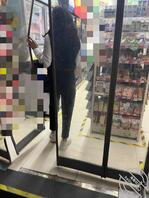 54 家里套套用完了,带妹妹去买东西的时候妹妹直接就买了。感觉好羞涩!!0