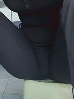 大姨子裤裆里的肥逼真漂亮