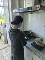 【操姐vlog 原创】让姐姐给我吃好几天没洗的鸡吧,把姐姐给恶心后操了她2