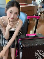 爸爸们快来粗口羞辱我，把我骂爽了可以给你们操哟