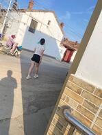 偷拍小女女一个0