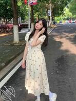 (真实原创)大乌鸦:反差婊女友教师在办公室漏出,被路过男领导发现2