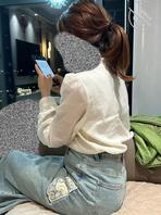 2. 故意去看姐姐尿尿,姐姐这么骚居然还会脸红2