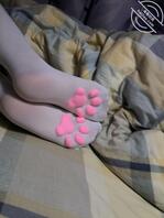 纯欲风长腿过膝白袜，白嫩美少女，表妹举着操到射0