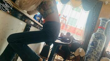 卖衣服的小姐姐0