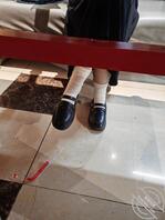 班里女同学的白袜小皮鞋
