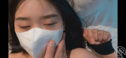 98年幼师被强闯入 射入嘴里 介绍01年闺蜜  本贴是幼师系列最精彩的0