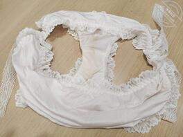 美女的原味内裤穿了两天，拿来闻闻，太上头了2