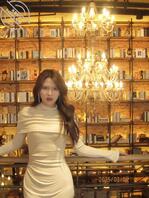 分享自己的肉便器骚母狗女同学兰嘉欣，求大佬射屏脱衣2