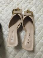 母亲田丽的高跟鞋1