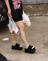 为啥对女人的脚吸引力这么大呢？2