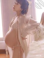 性感孕妇写真照1