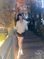 开小号加亲妹妹,骗妹妹发裸照2