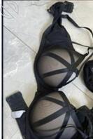 根据内衣样式能看出姑姑骚不骚？奶罩是XL 是什么罩杯？