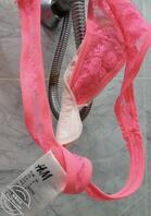 卫生间小姨子的卫生巾，淡淡的骚味体香味0