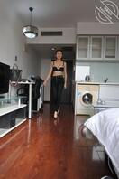 骚妈每次和野男人开房都要拍组照片，这次是走猫步2