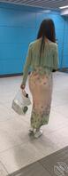 这个可以啊，老铁们，身材倍好！ 又瘦又翘！ 就是腿合的太紧了可惜没拍到底2