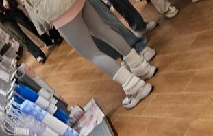 肉腿灰色瑜伽裤2