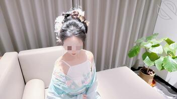 【海角原创】131云想衣裳花想容,春风拂槛露华浓,老哥们要的姐姐汉服来了2