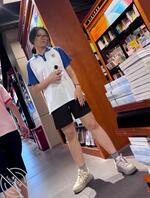 （已成年！！！娃娃脸！！！）【街妹偷拍】第七弹 已成年！！已成年！！！！