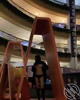 酒店3p调教➕商场露出1