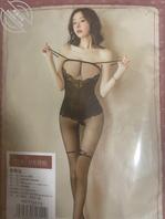 29原创下部【真实嫂子】又让嫂子穿上情趣丝袜来玩2