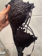 (2)偷偷拿姐姐换洗内裤打飞机,味道好极了!汗味尿骚味夹杂着淡淡的体香!0