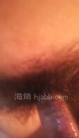 骚娘们潮吹直接喷到男的嘴里