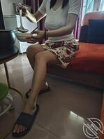 2) 嫂子没有穿内衣,大乳晕若隐若现的1