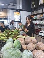 街拍美女看看有没有你喜欢的1