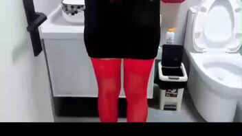 嫂子夹着我内射的精液，和我哥去约会再操