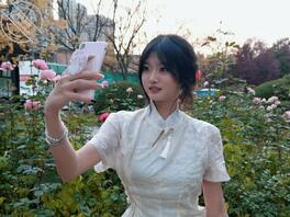 母狗大学生在家太无聊，想被爸爸们开发调教0