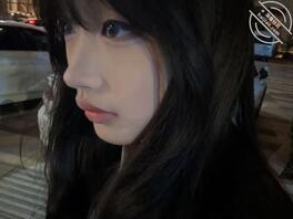 骚狗竺璇过生日了，看垃圾的眼神真骚