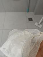 在丈母娘的内裤上打胶0