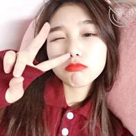 喜欢这么青春的少女吗，要不要看她的曝光贴