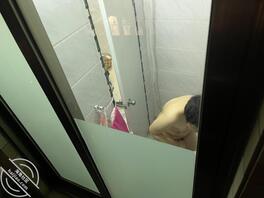 偷拍隔壁邻居洗澡