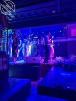 【原创偷拍】：在成都酒吧约了一个丰满少妇，去她家里把她给操了
0