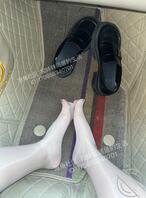 原创大学妹妹同居系列...91钻石贴预告穿高中校服的妹妹主动露出勾引我1