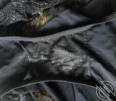 姑姑的骚内裤好脏,想人调教她0