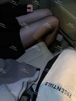 2.第一次看妹妹穿黑丝，更加迷上妹妹的腿，幻想妹妹给我的大鸡巴足交1