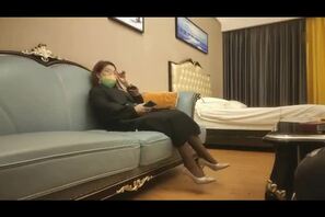 韵味熟女眼镜阿姨