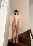 高腿公主双腿逆天!性感视角照公开2