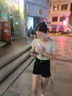 17一想到妹妹再过几天就要去学校了,心里面突然变得很失落1