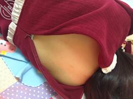 32、带上自己买的网袜和蕾丝内裤去找丈母娘,奈何她来大姨妈了,做不了。1