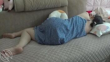 【原创】调教五十骚小姨48 让小姨享受双高潮0